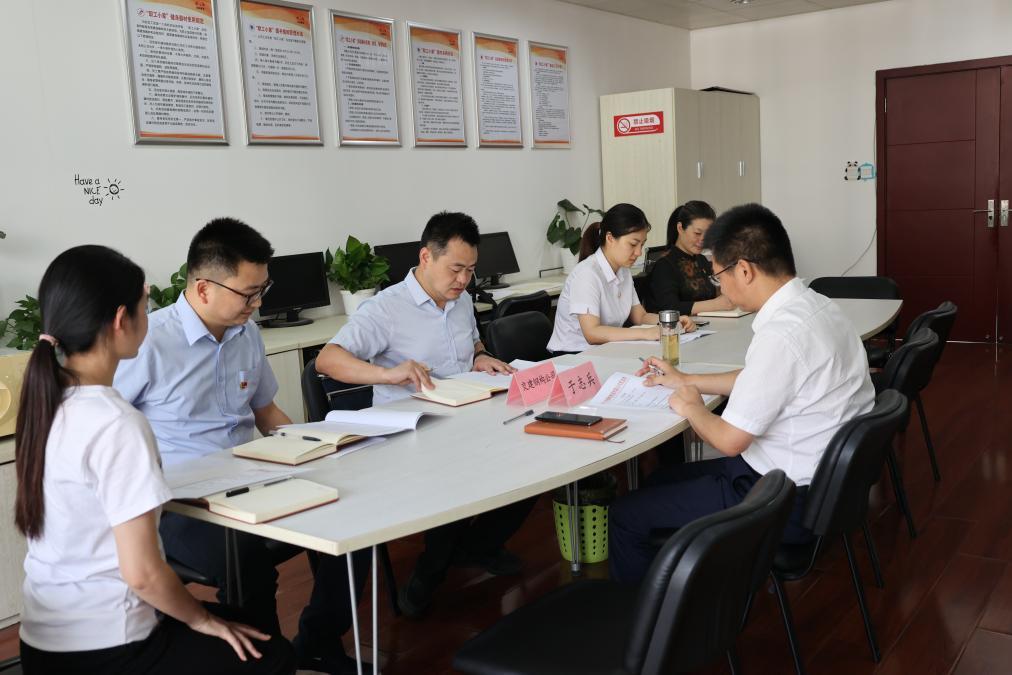 金年会金字招牌总工程师、金年会金字招牌党支部书记深入党建工作联系点开展谈心谈话